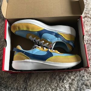 Brand new Nike, blue light, blue, and mustard yellow